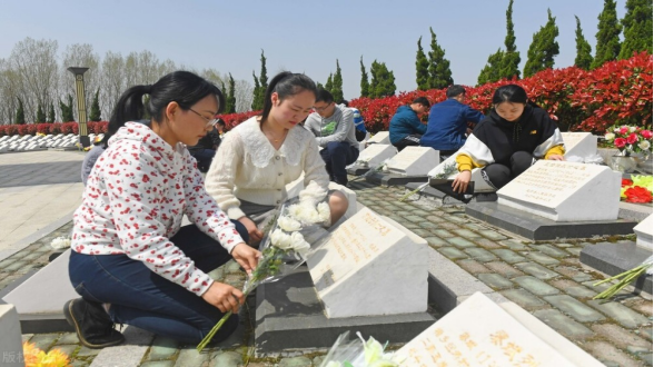 La Fiesta Qingming (el Día de la Limpieza de las Tumbas)